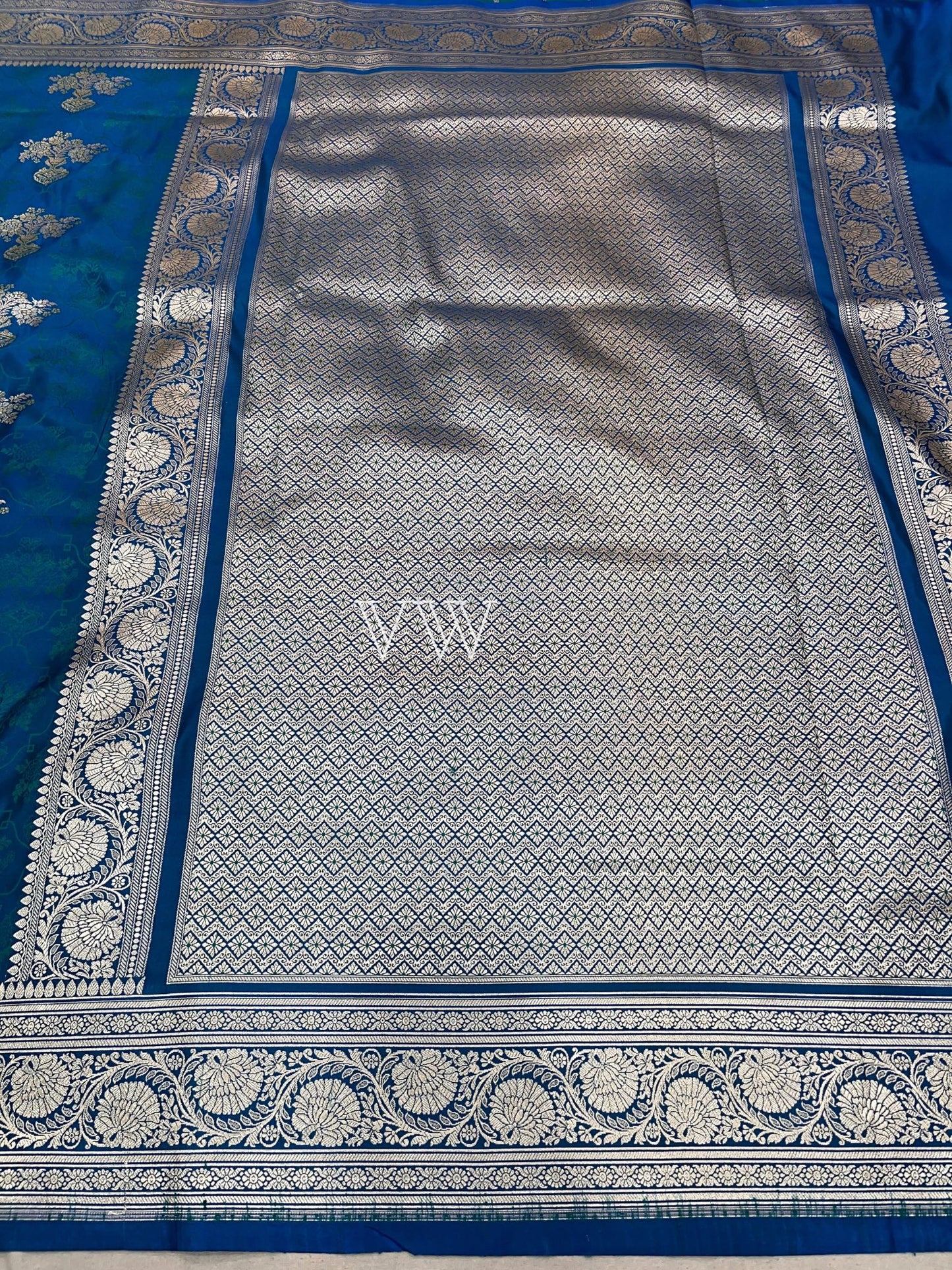 Ocean Blue Tanchui Mashru Silk Banarasi Saree - Meenakari