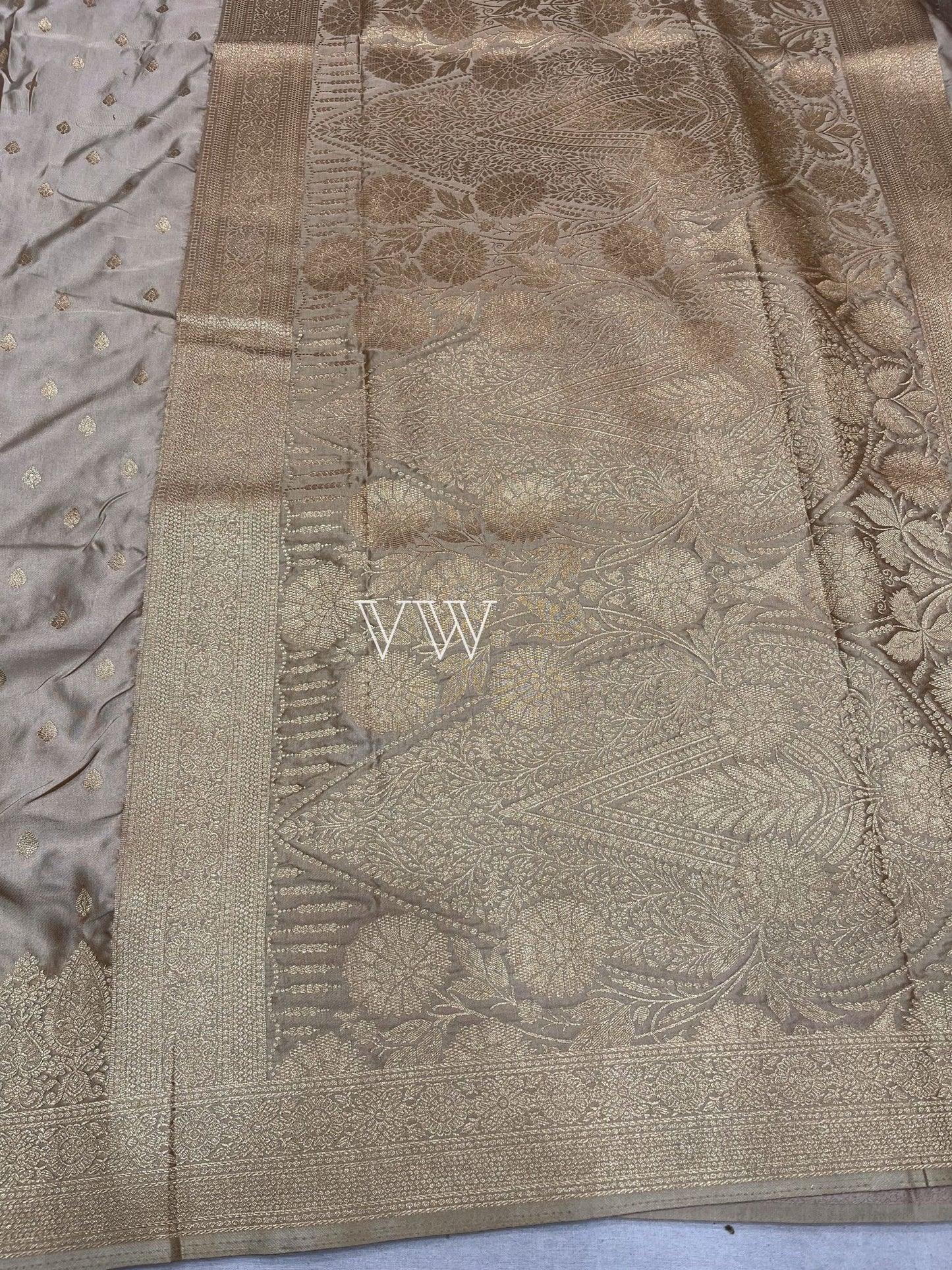 Tan Mashru Satin Silk Banarasi Saree - Motifs