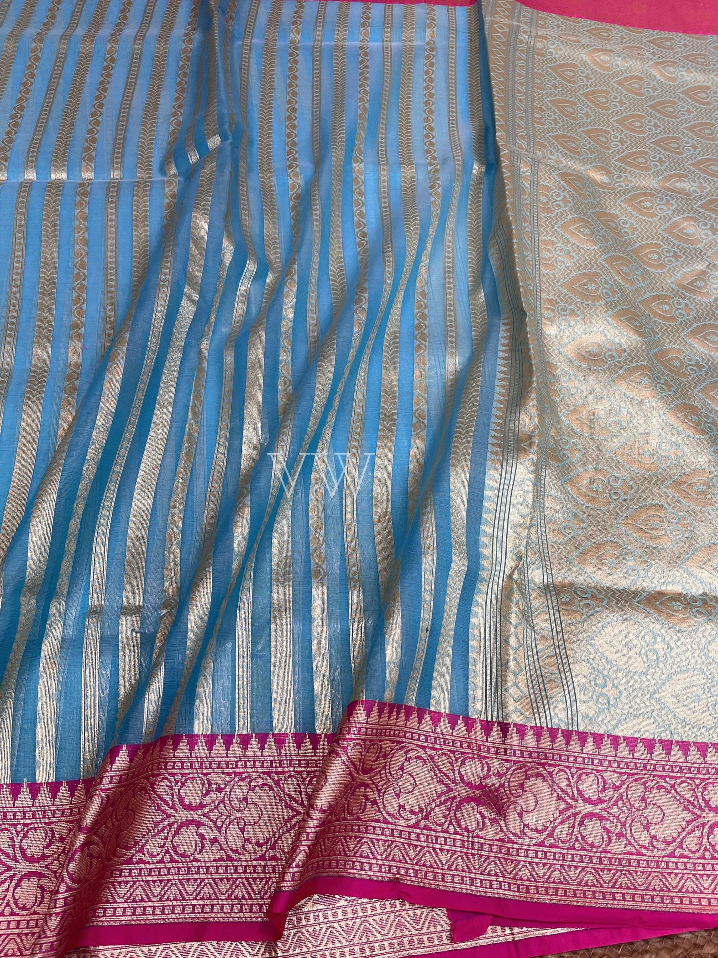 Dual Shade Kora Organza Silk Banarasi Saree - Stripes