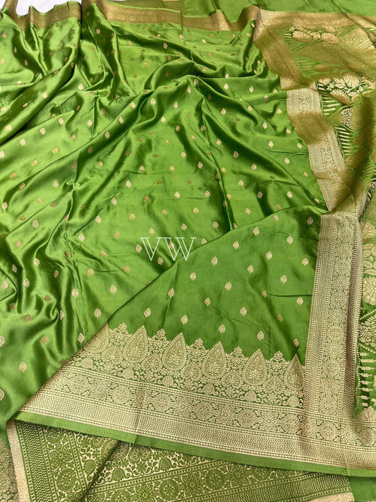 Green Mashru Satin Silk Banarasi Saree - Motifs