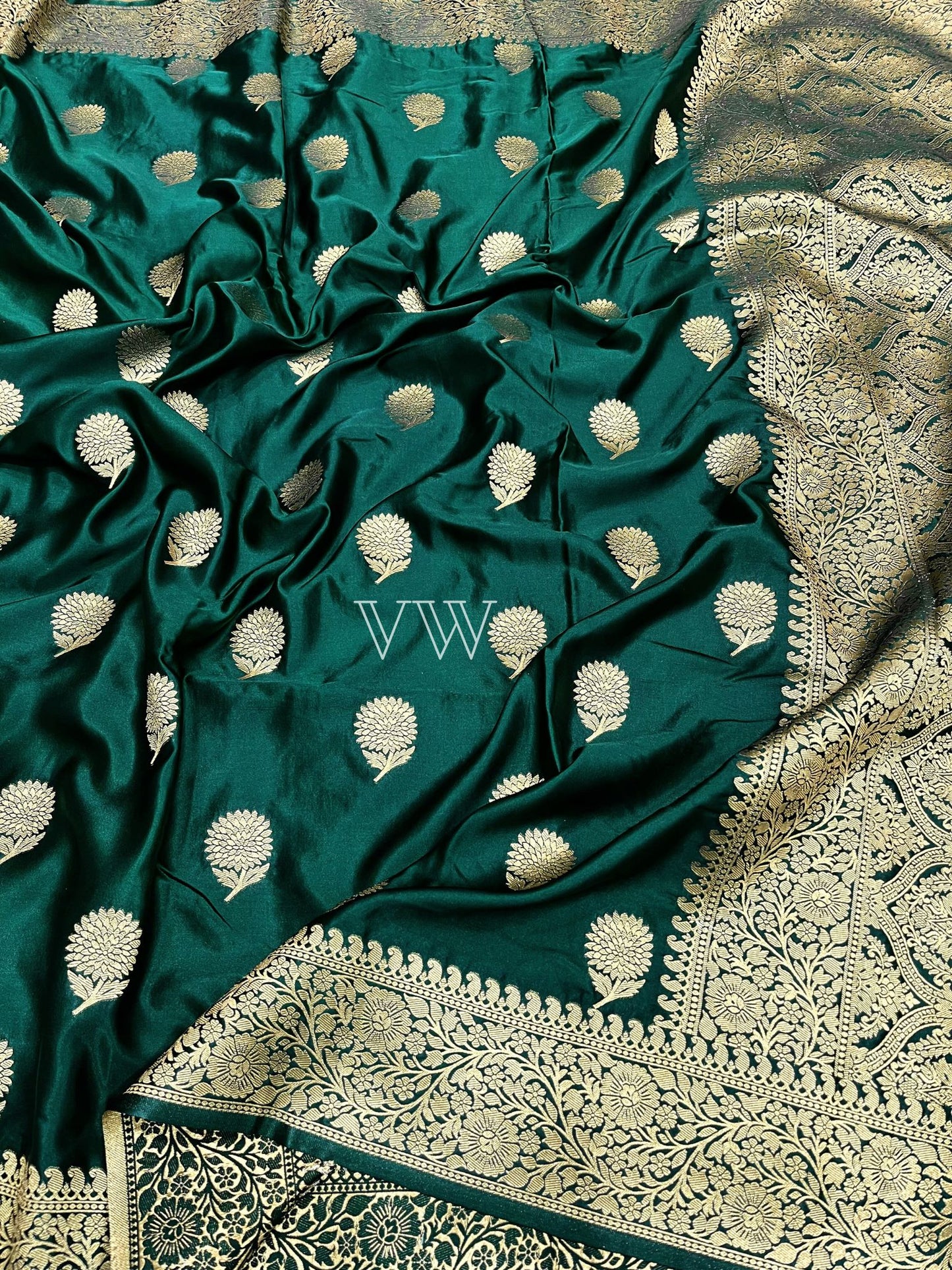 Bottle Green Mashru Satin Silk Banarasi Saree - Motifs