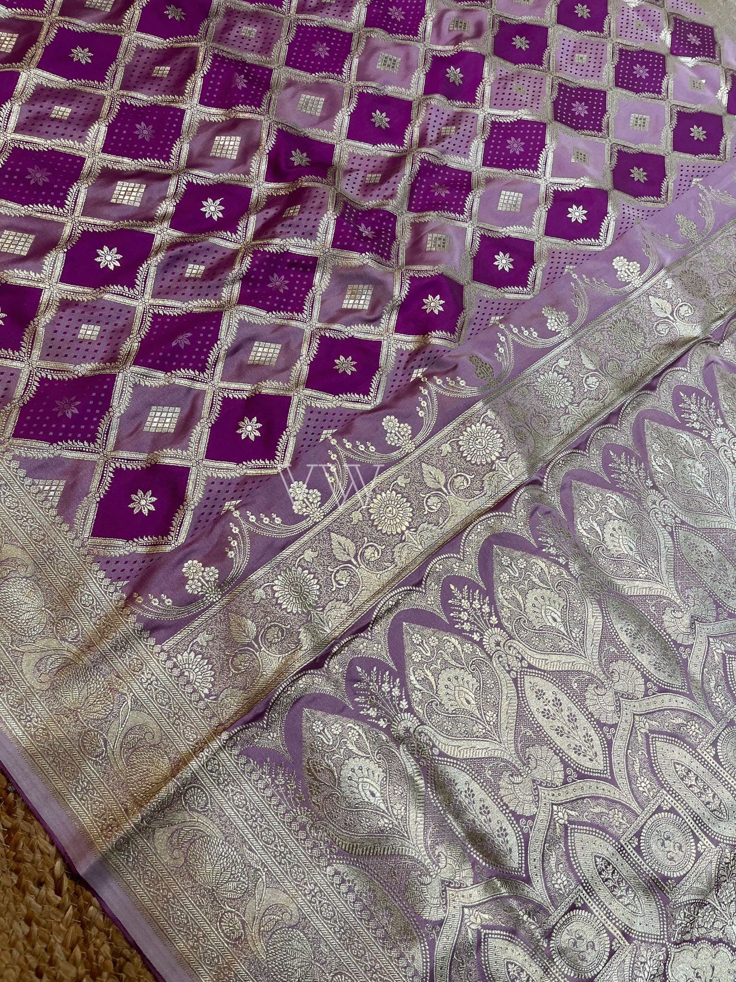 Dual shade Mashru Satin Silk Banarasi Saree - Jaal work