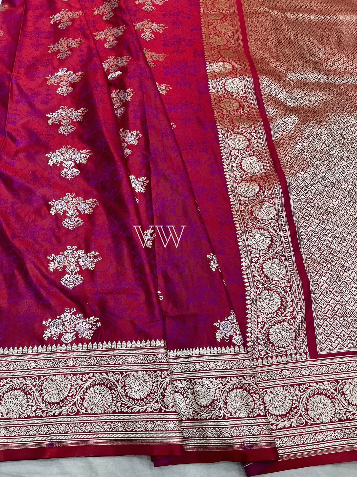 Magenta Pink Tanchui Mashru Silk Banarasi Saree - Meenakari