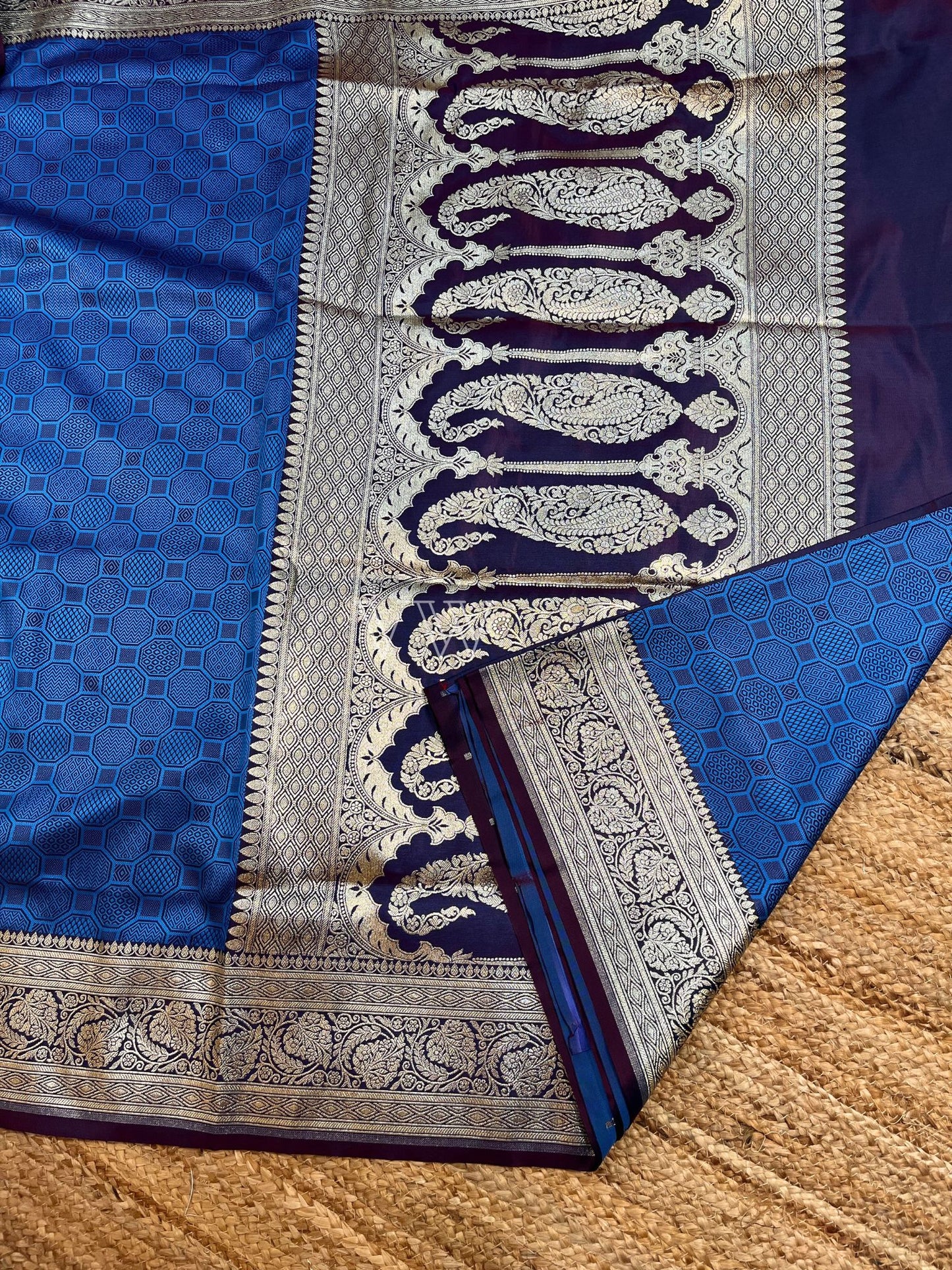 Dual Shade Tanchui Mashru Silk Banarasi Saree