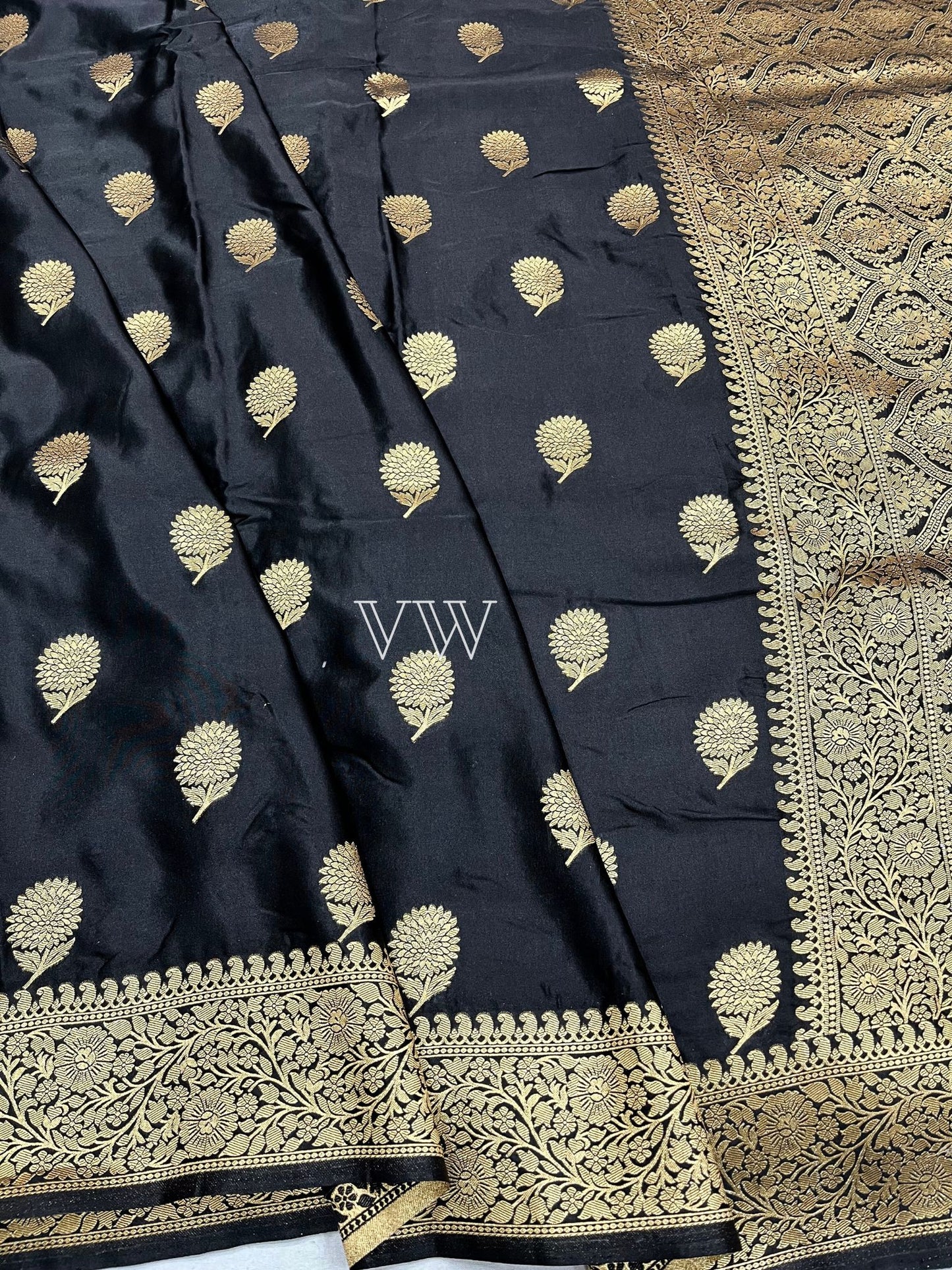 Black Mashru Satin Silk Banarasi Saree - Motifs