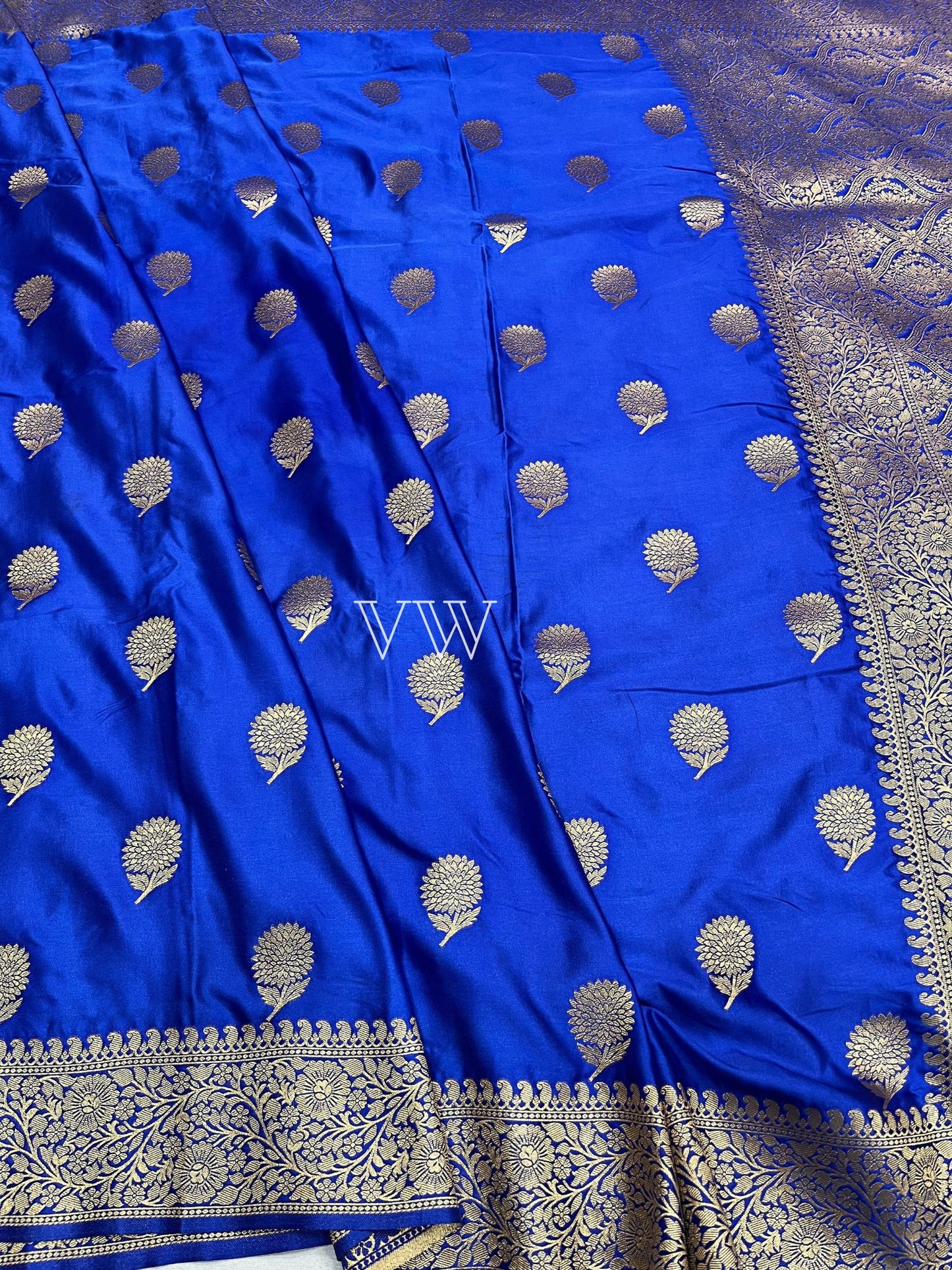 Royal Blue Mashru Satin Silk Banarasi Saree - Motifs