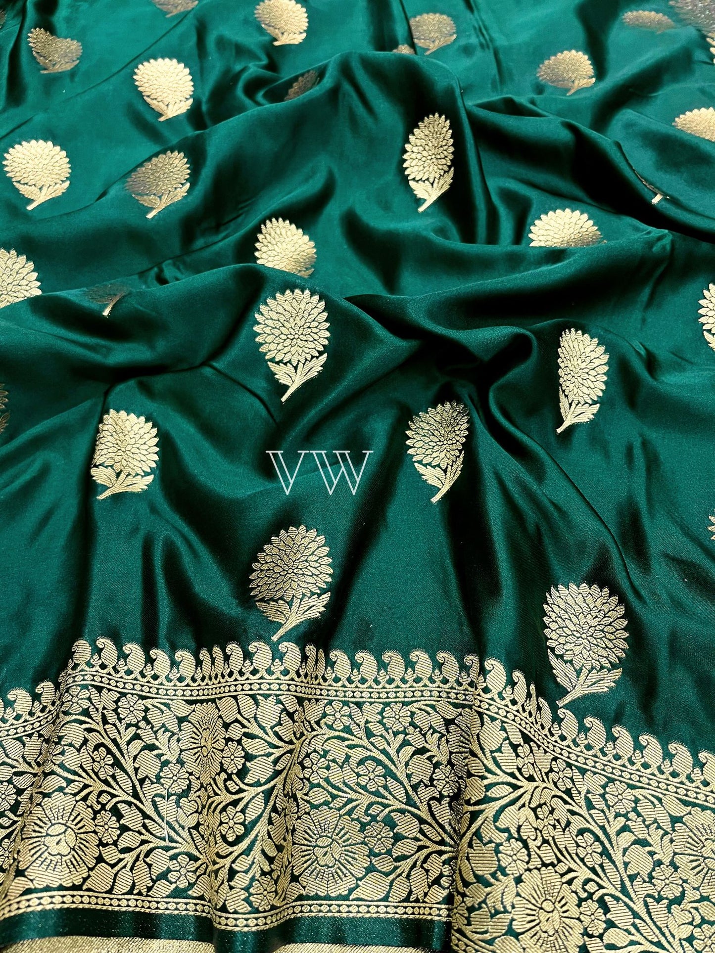 Bottle Green Mashru Satin Silk Banarasi Saree - Motifs