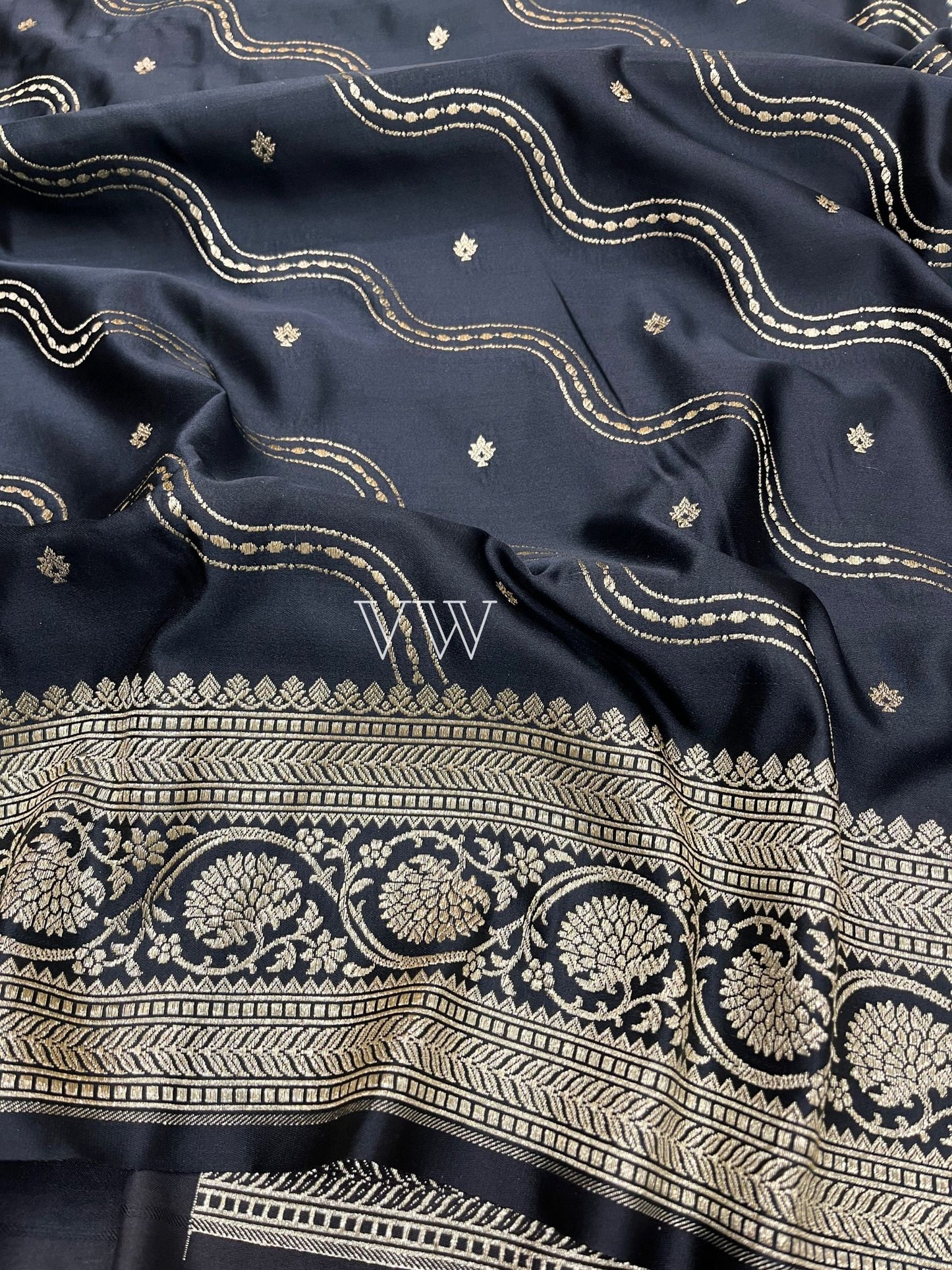 Black Mashru Satin Silk Banarasi Saree - Jaal work