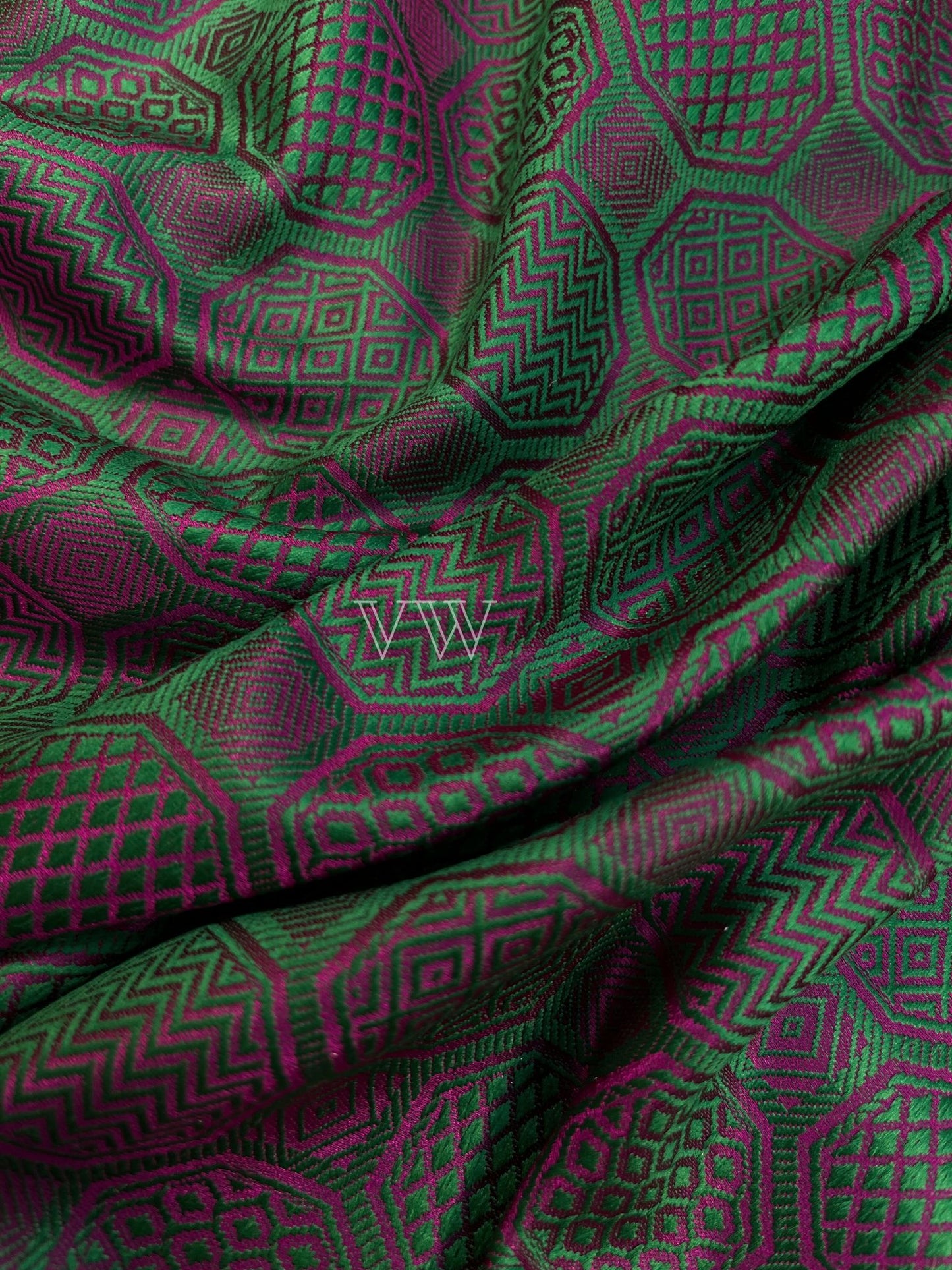 Dual Shade Tanchui Mashru Silk Banarasi Saree