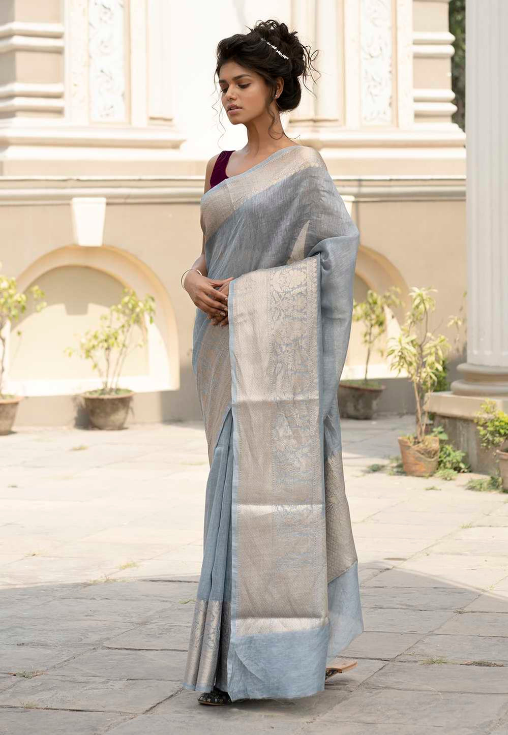 Pure Linen Banarasi Saree - zari skirt border